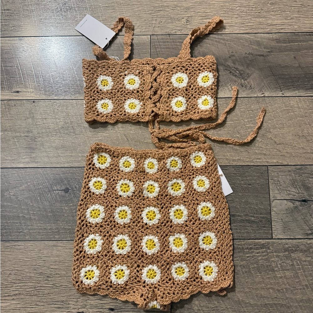 NWT Revolve Lovers + Friends Crochet Daisy Two Piece Set - Picture 5 of 6